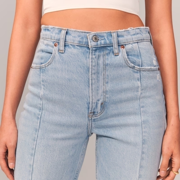 Abercrombie & Fitch The 90s Straight Ultra High Rise Jeans - Picture 2 of 13
